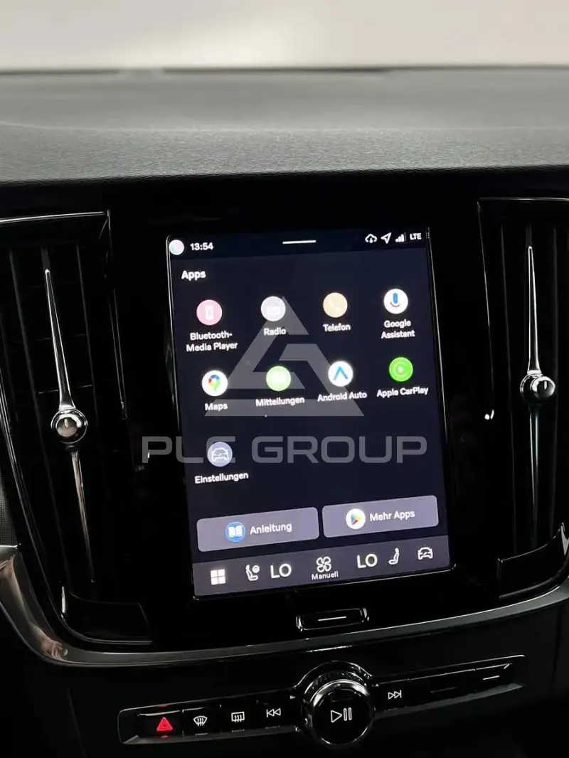 2025 Volvo V90