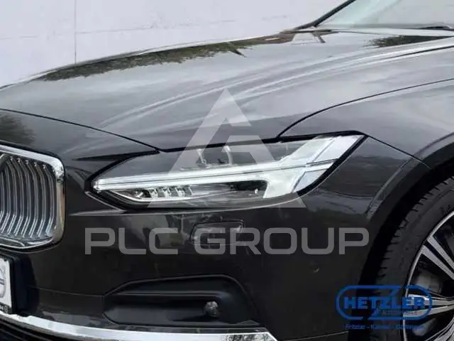 2025 Volvo V90