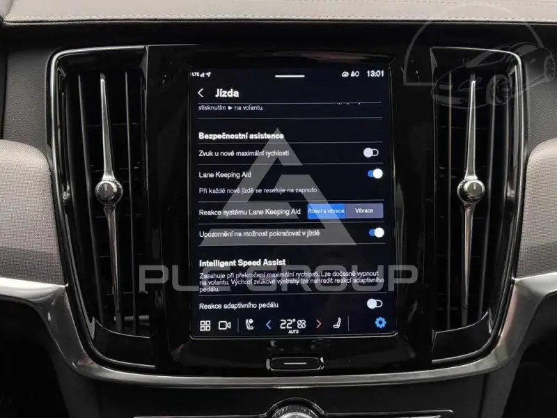 2025 Volvo V90