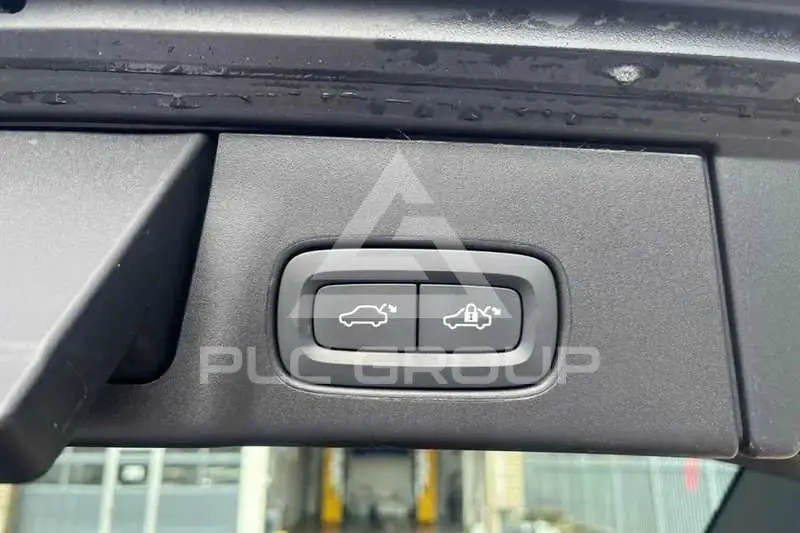 2025 Volvo V90