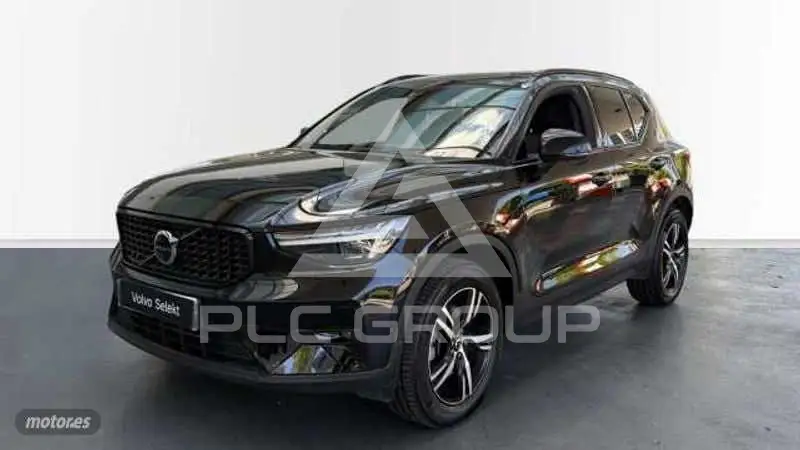 2025 Volvo XC40