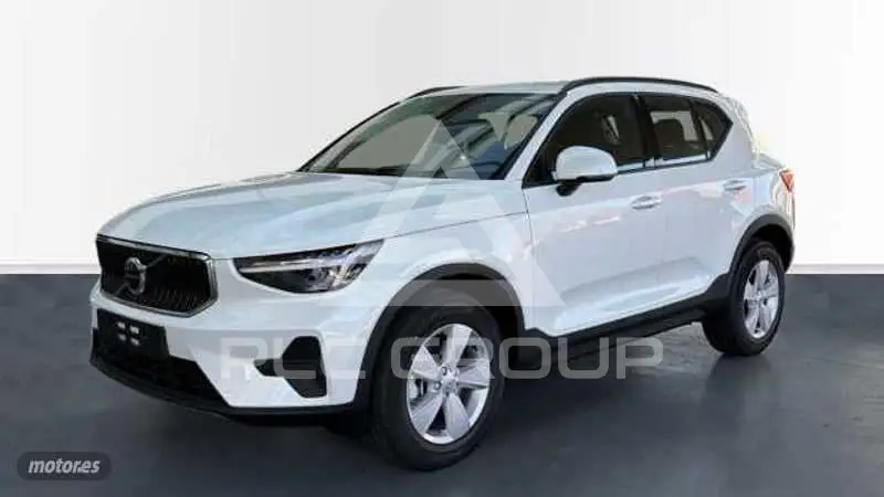 2025 Volvo XC40