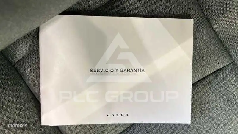 2025 Volvo XC40