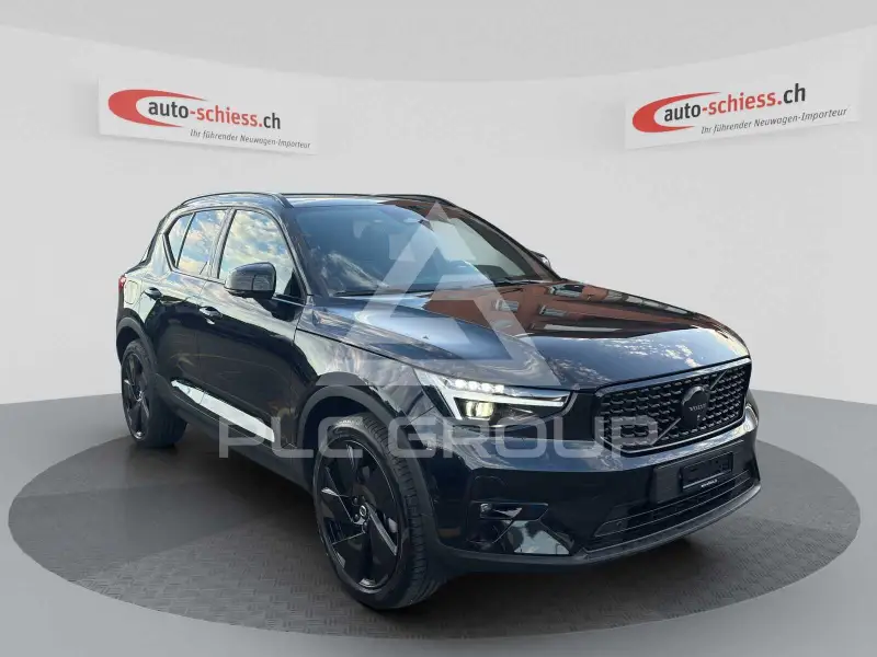 2025 Volvo XC40