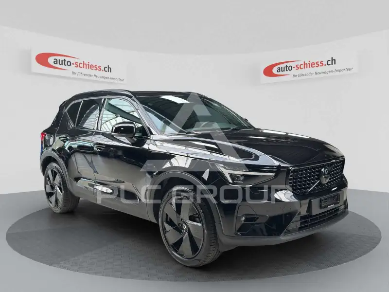 2025 Volvo XC40