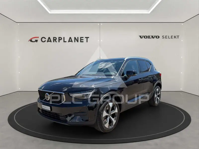 2025 Volvo XC40
