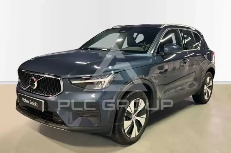 2025 Volvo XC40