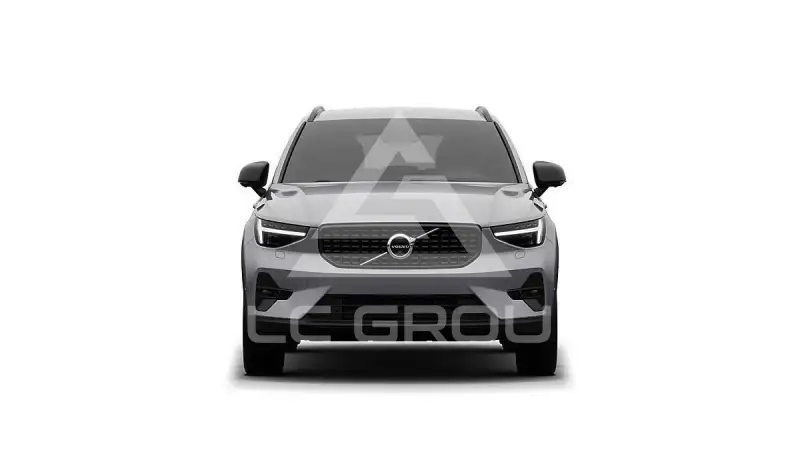 2025 Volvo XC40