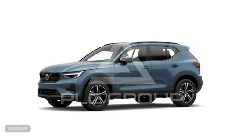 2025 Volvo XC40