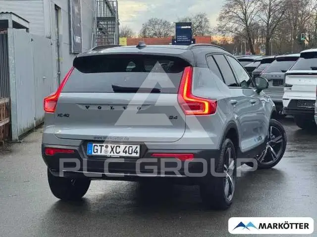 2025 Volvo XC40