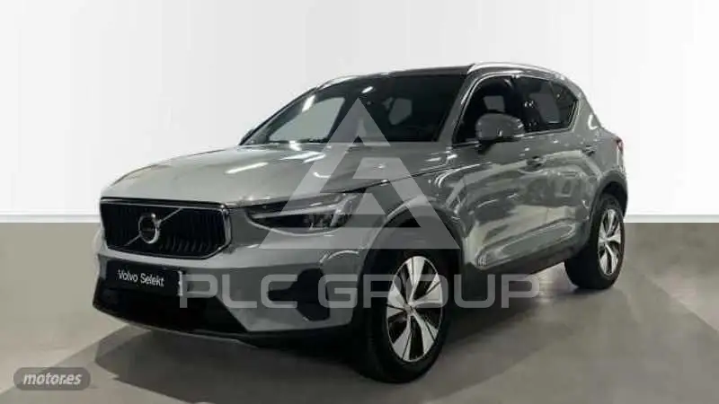 2025 Volvo XC40