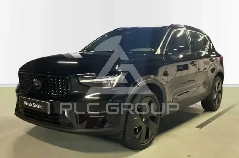 2025 Volvo XC40