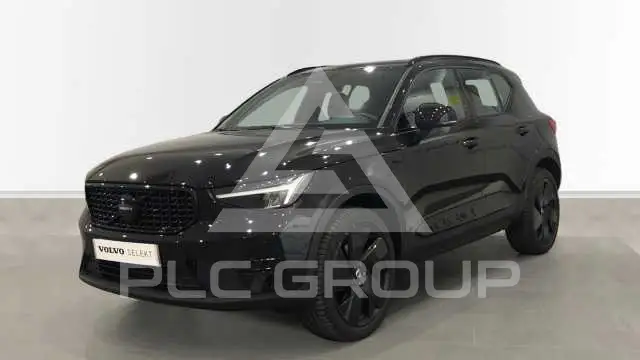 2025 Volvo XC40