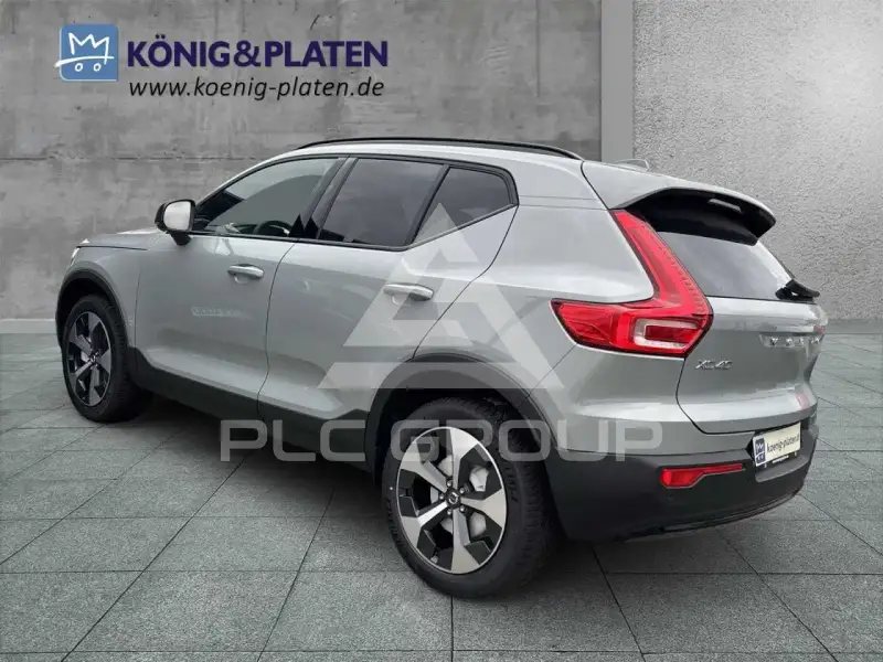 2025 Volvo XC40