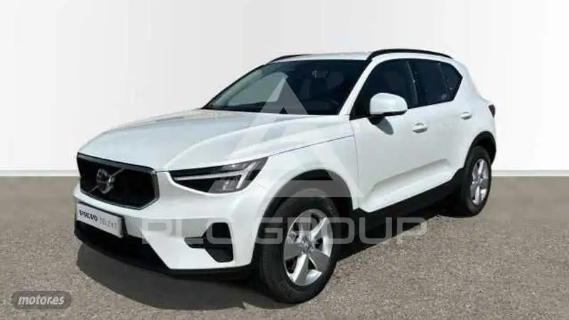 2025 Volvo XC40
