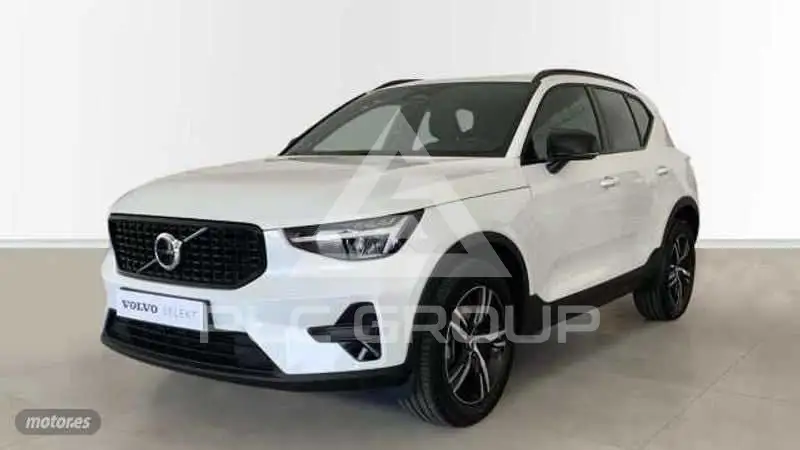 2025 Volvo XC40