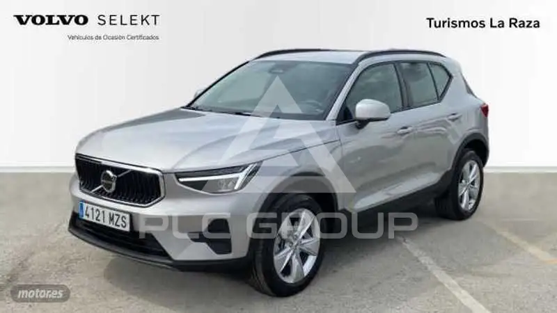 2025 Volvo XC40