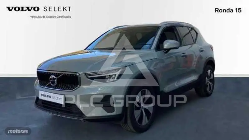 2025 Volvo XC40
