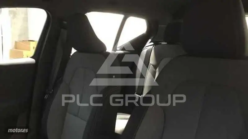 2025 Volvo XC40