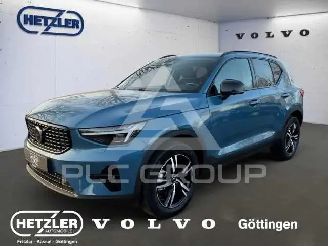 2025 Volvo XC40