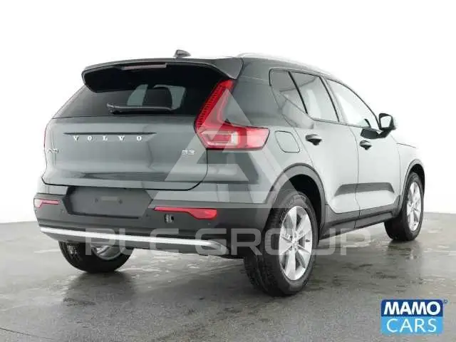 2025 Volvo XC40