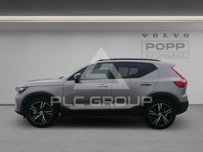 2025 Volvo XC40
