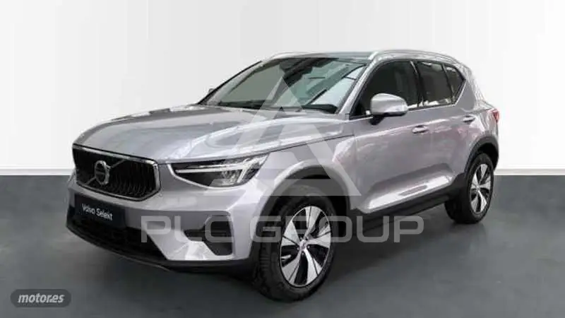2025 Volvo XC40