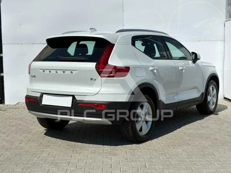 2025 Volvo XC40