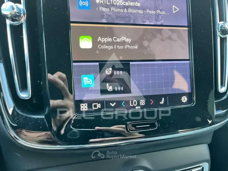 2025 Volvo XC40