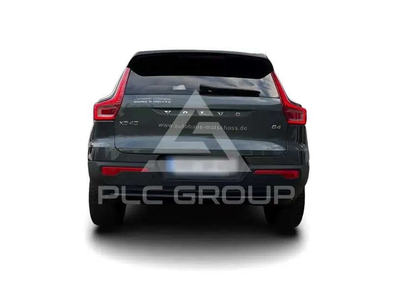 2025 Volvo XC40