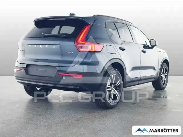 2025 Volvo XC40