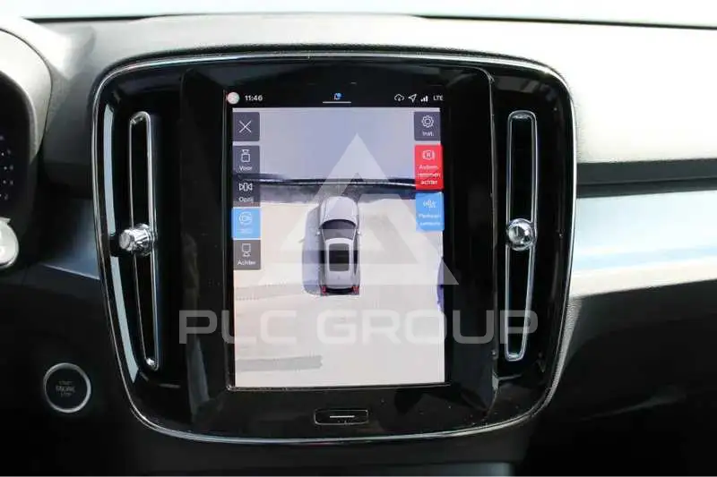 2025 Volvo XC40
