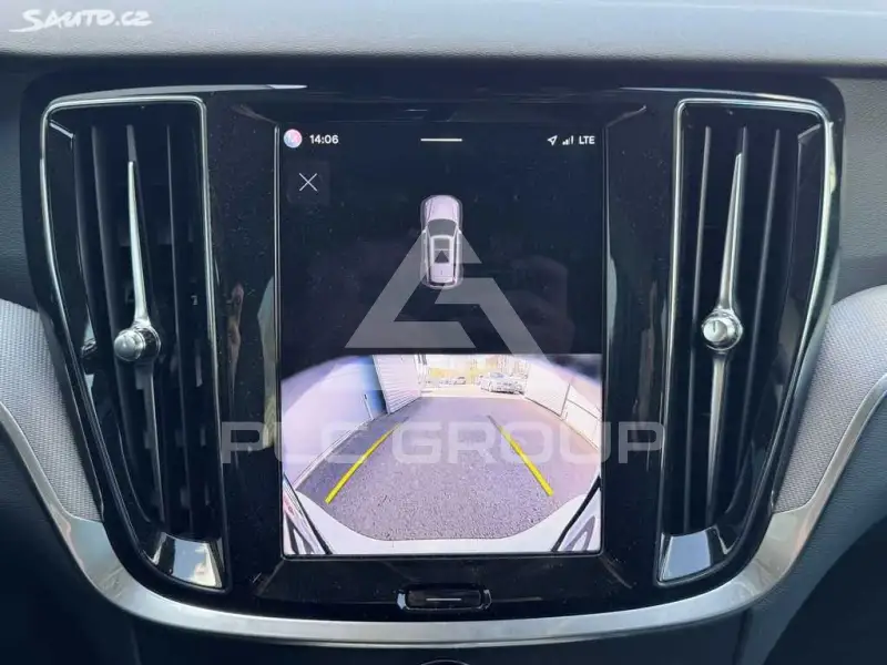 2025 Volvo V60