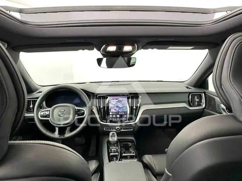 2025 Volvo V60