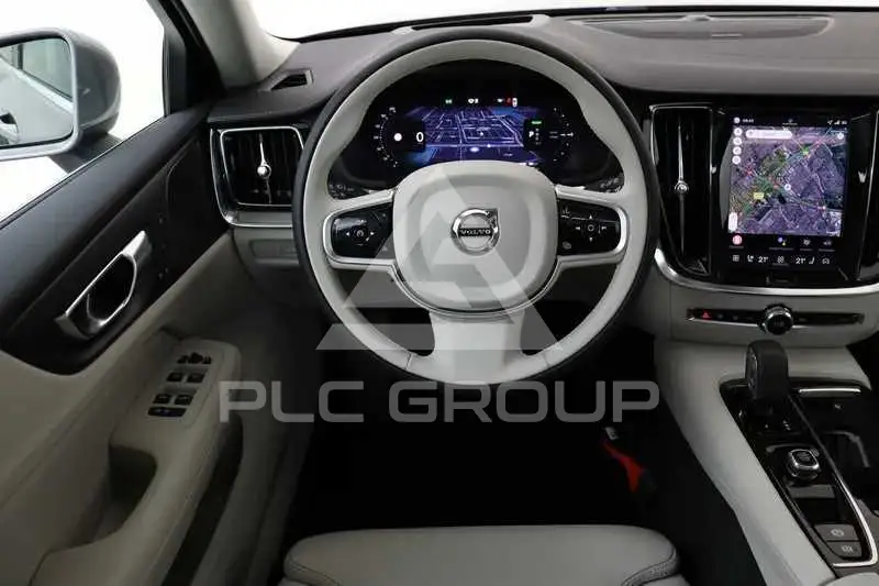 2025 Volvo V60