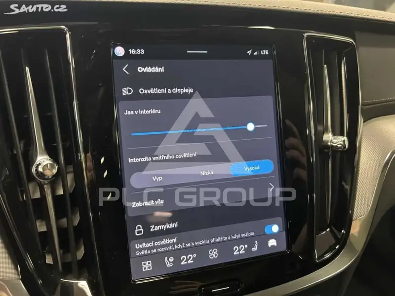 2025 Volvo V60