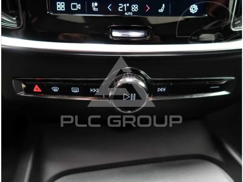 2025 Volvo V60