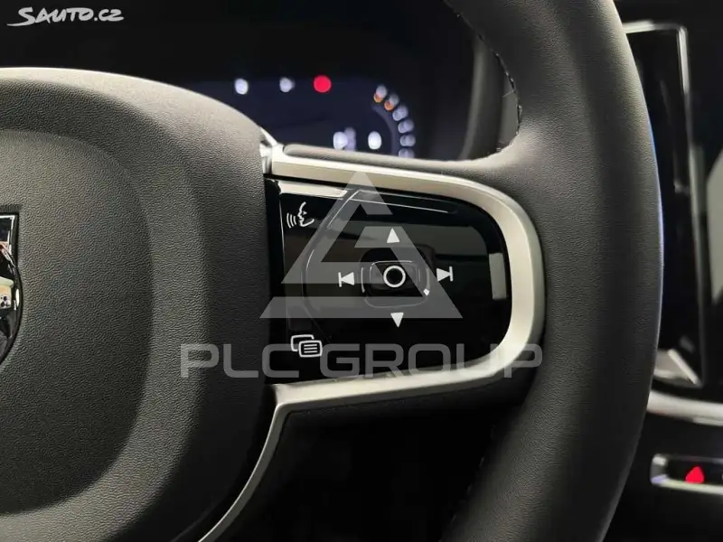 2025 Volvo V60