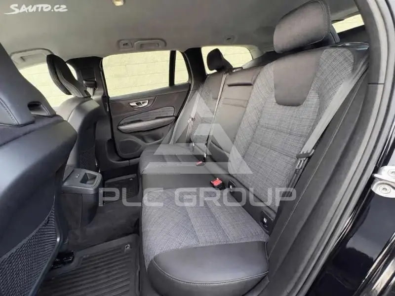 2025 Volvo V60