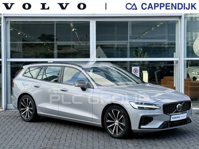 2025 Volvo V60