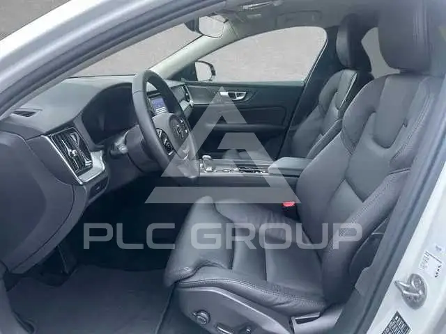 2025 Volvo V60