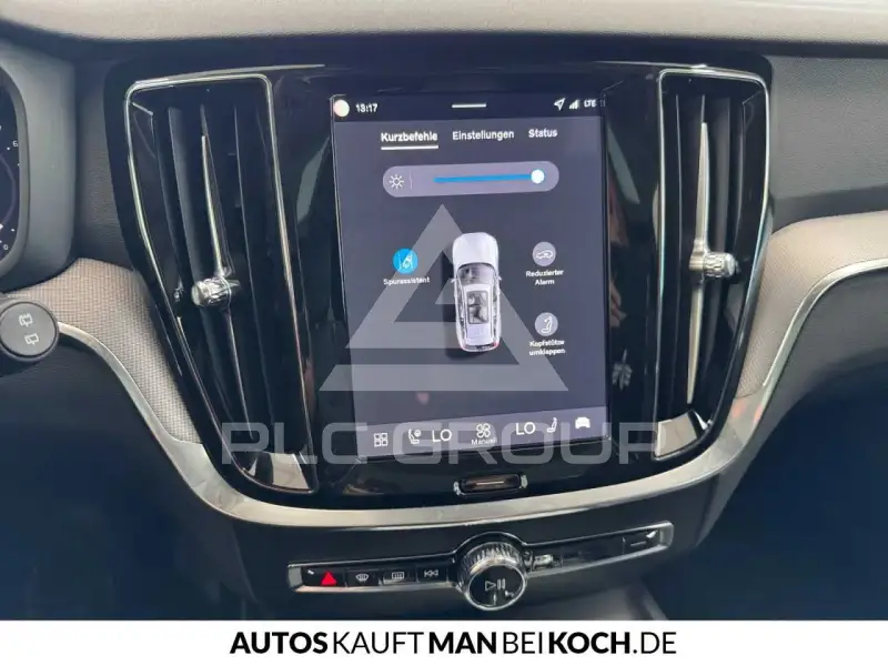 2025 Volvo V60