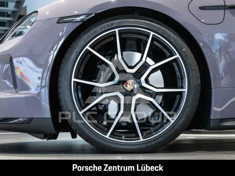 2025 Porsche Taycan