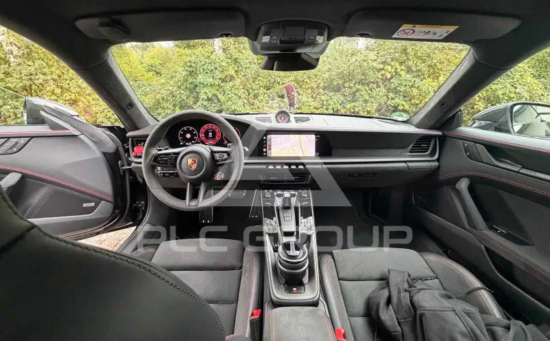 2025 Porsche 911