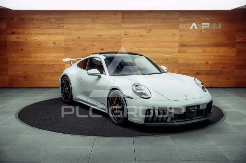 2025 Porsche 911