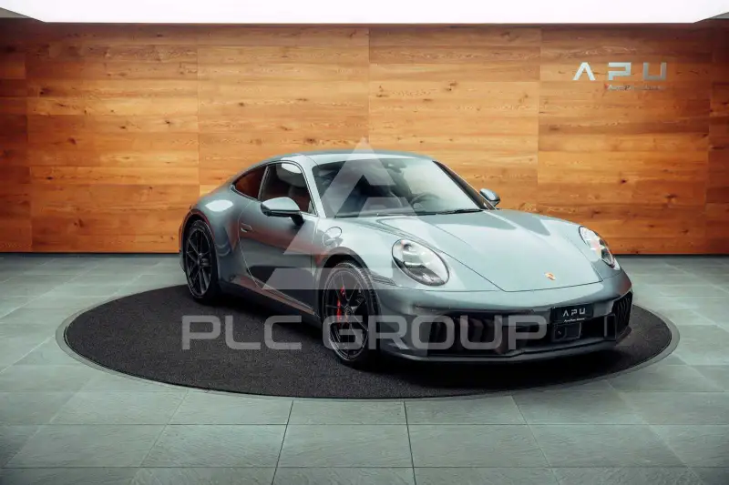 2025 Porsche 911