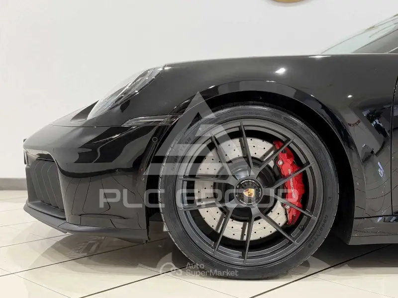 2025 Porsche 911