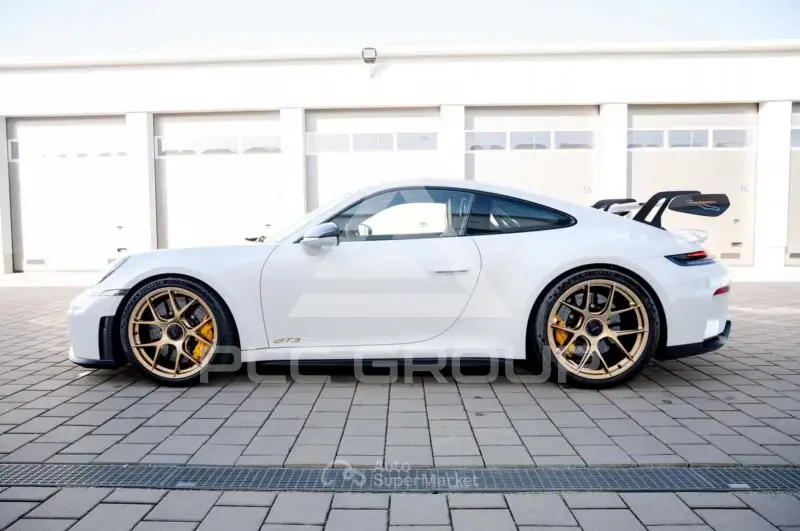 2025 Porsche 911