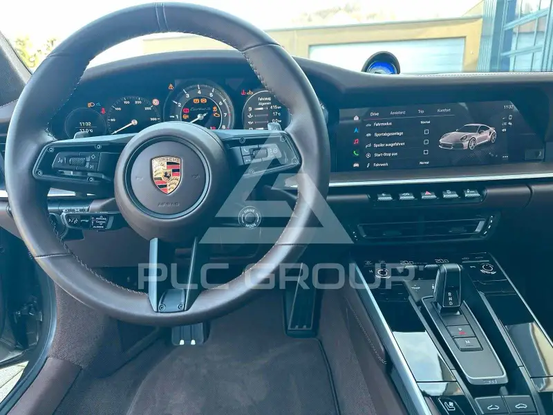 2025 Porsche 911