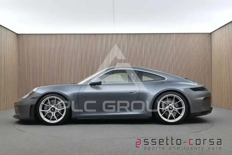2025 Porsche 911